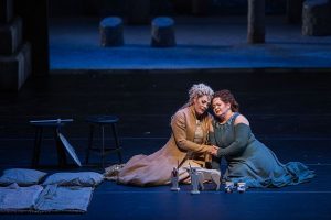 Sondra Radvanovsky (Norma) and Elizabeth DeShong (Adalgisa) in Norma at the Lyric Opera of chicago