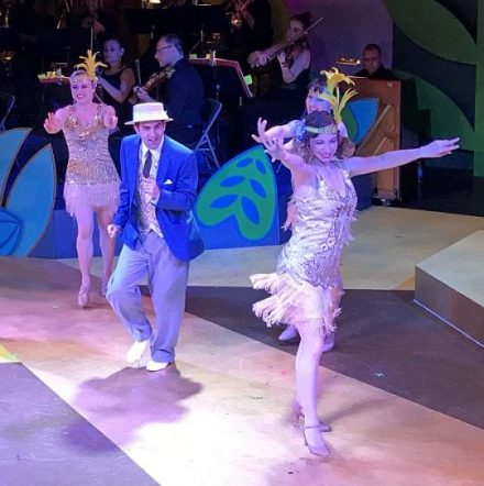 Jimmy Fox (Ryan Trent Oldham) and Bessie Worthington (Teaira Burge) with dancers. (Photo courtesy of Folks Operetta)