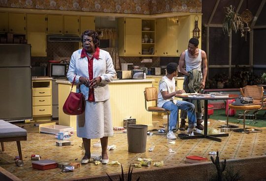 L o R Jacqueline Williams (Mom), Jon Michael Hill (Austin) and Namir Smallwood (Lee) in True West at Steppenwolf. (Photo by Michael Brosilow)