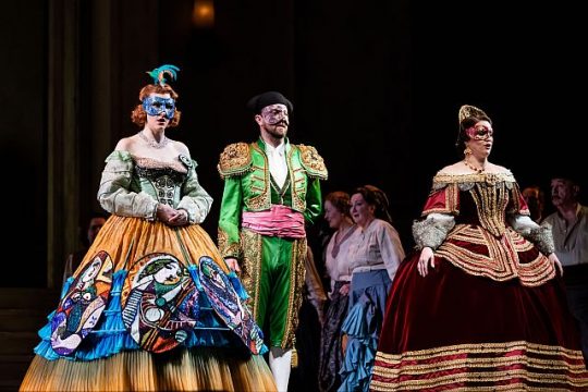 Amanda Majeski, Ben Bliss and Rachel Willis-Sørensen in Don Giovanni at Lyric Opera of Chicago. (Kyle Flubacker photo)