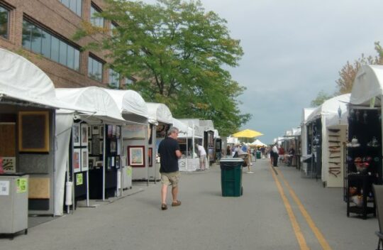 Port Clinton Art Festival downtown Highland Park. (J Jacobs photo)