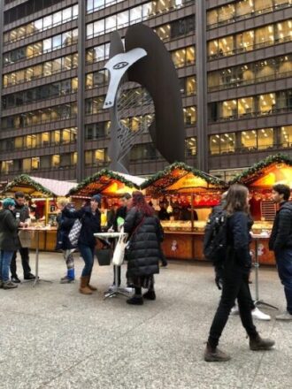 Christkindlemarket in Daley Plaza (J Jacobs photo)