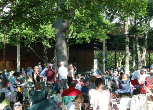 Ravinia Festival goers spread out near the Pavilion for a summer musical evening. (J Jacobs photo)