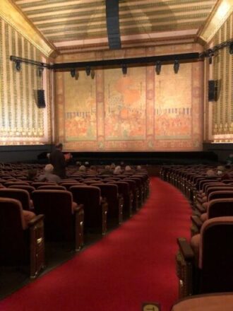 Lyric curtain before lecture on Fiddler. (J Jacobs photo)